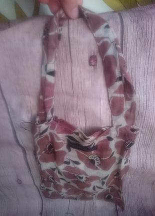 Платочки trussardi и сумочка бежевые цветы6 фото