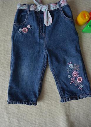Летние джинсы с вышивкой m&co baby 12-18мес1 фото