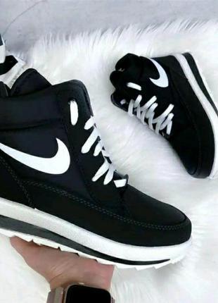 Стильные ботинки кроссовки белые и черные10 фото