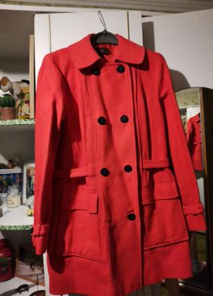 Пальто женское 36.38р