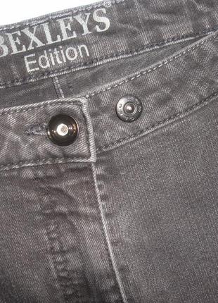 Шорты бриджи женские джинсовые размер 56 / 22 черные  стрейчевые4 фото