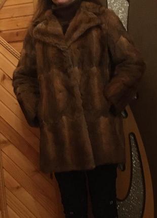 Шуба норкова натуральна !