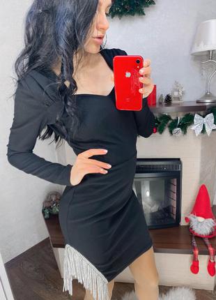 Платье с имитацией камней