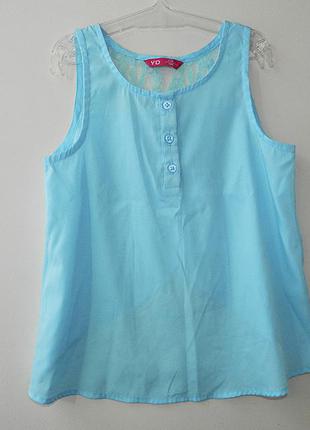 Легка блакитна кофтинка