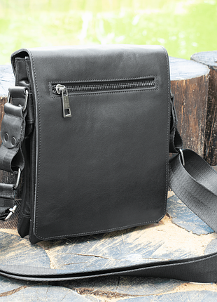 Мужская кожаная сумка с длинным клапаном