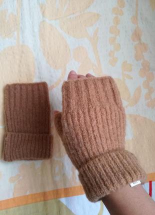 Вязанные перчатки митенки manor
