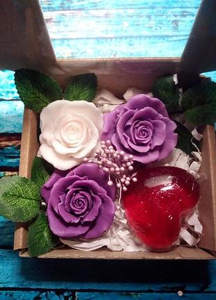 Мило ручної роботи, подарунковий набір "троянди і серце"