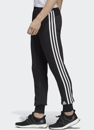 Брюки мужские штаны must haves 3-stripes dp2415