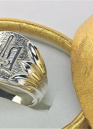 Кольцо перстень серебро 925 проба 9,34 грамма размер 21 без пробы