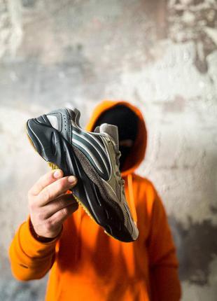 Чоловічі кросівки adidas yeezy 700 v2 tephra | чоловічі кросівки