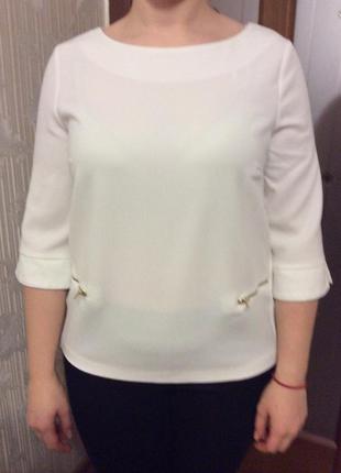 Нарядна блузка