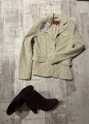 Вельветовый пиджак жакет классической