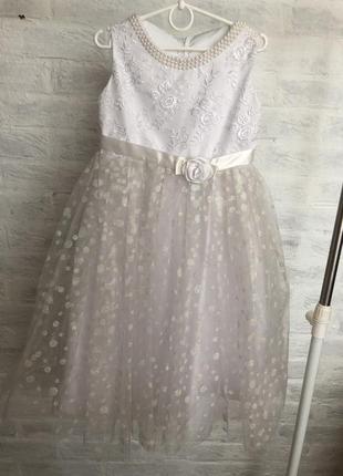Нарядное белое платье снежинка снежная королева на 6 -7 лет