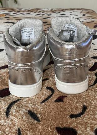 Кросівки дитячі 6