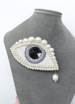 Брошка очей з прісноводним перлами