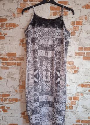Платье сарафан на бретельках со вставками из кружева2 фото