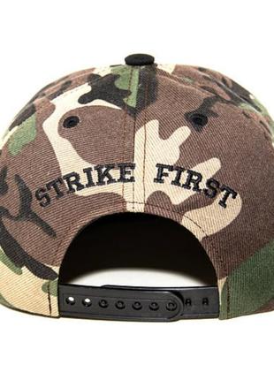 Кепка snapback "strike first" split3 фото