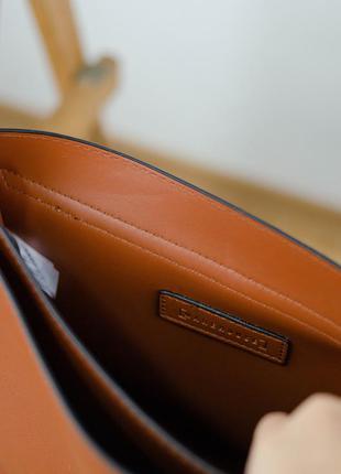 Warehouse коричневая плечевая, ручная сумка на 2 отделения с декоративным элементом, pu кожа4 фото