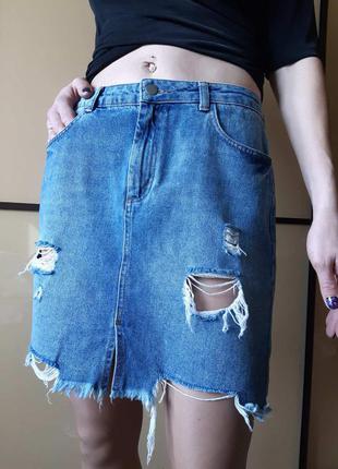 Джинсовая юбка с необработаным краем с потёртостями от new look9 фото