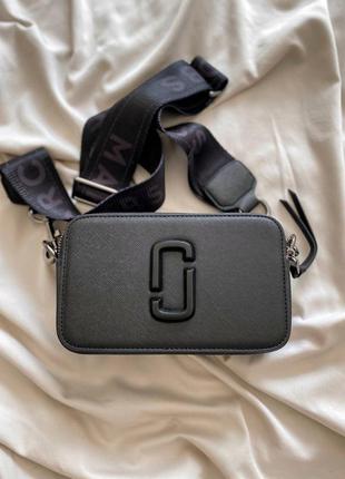 Marc jacobs snapshot black logo брендовая черная мини сумочка с ремешком стильна чорна міні сумка