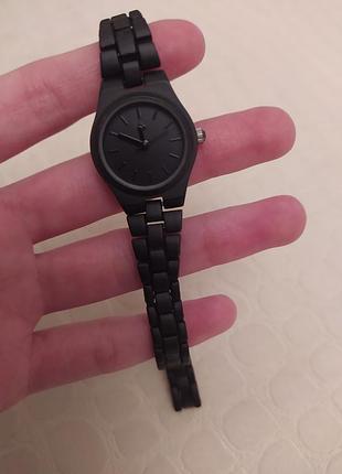 Годинник фірми koton