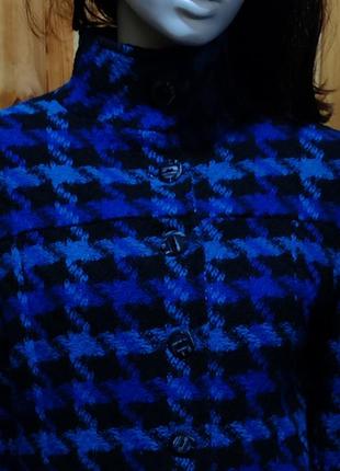 Зимнее теплое яркое женское пальто с утеплителем р.m-l2 фото
