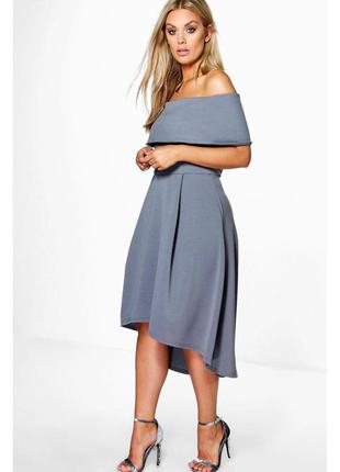 Стильне ошатне асиметричне плаття великого розміру boohoo
