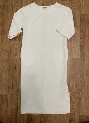 Біле плаття нарядне
