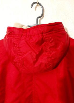 Брендовая курточка красная с серой отделкой демисезон утеплённая на синтепоне + подкладка флис7 фото