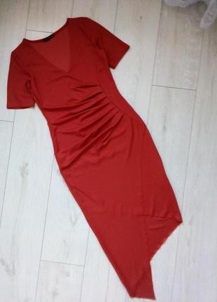 Облегающее миди платье с драпировкой на талии асимметричное разделение2 фото