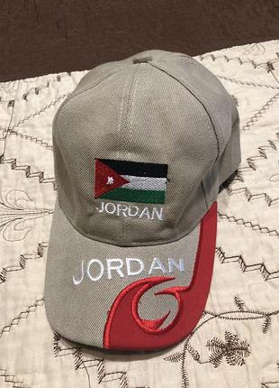 Классная плотная кепка блейзер бейсболка