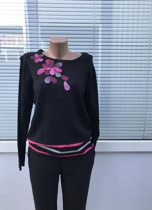 Светр з аплікацією 😍