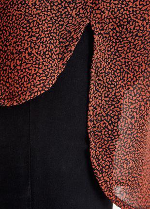 Блуза коричневая в анималистичный принт шифоновая удлиненная на пуговицах ichi5 фото