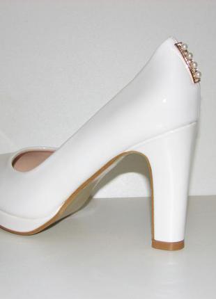 Женские белые туфли на высоком каблуке размер 36 37 38 39 403 фото