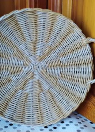 Плетеное блюдо