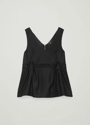 Базова чорна блуза-маєчка cos