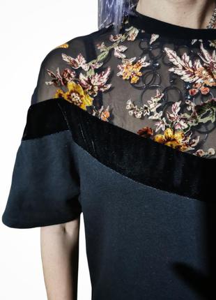Теплое трикотажное платье zara trafaluc двунитка с бархатными набивными цветами мини короткое туника4 фото