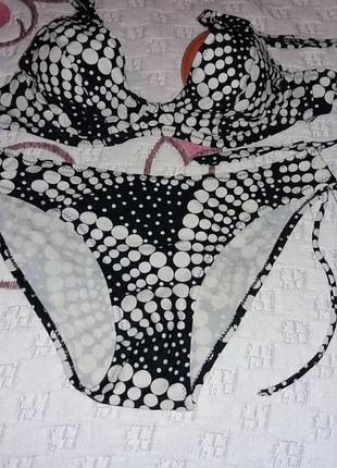 Купальник р.44 б.у