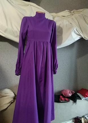 Платье шикарное цвет бомбический