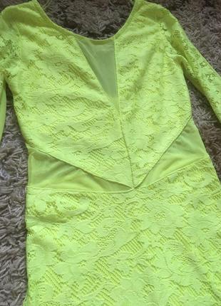 Шикарное ажурное лимонное платье с сетчастой вставкой2 фото