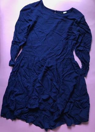 Сукня глибокого синього кольору