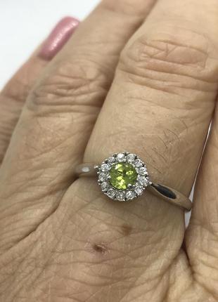 Новое серебряное кольцо с натуральным перидотит1 фото