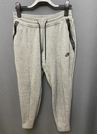 Спортивные штаны nike tech fleece4 фото