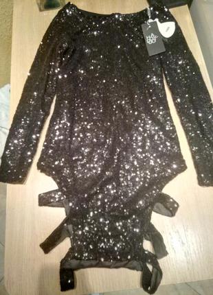 Трендовое чёрное боди в пайетках!