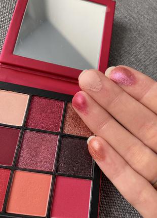 Палетка тіней huda beauty ruby obsessions palette5 фото