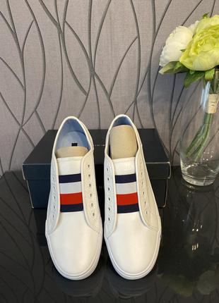 Кеди tommy hilfiger, кеди з гумкою томмі, білі кеди tommy hilfiger twanni6 фото