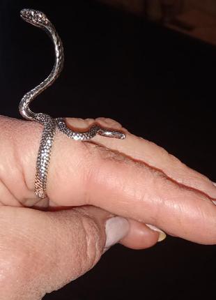 Кольцо в виде змеи-кобры в стиле ретро.6 фото