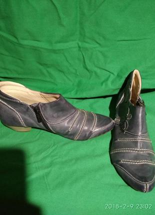 Крутые ботинги от mustang