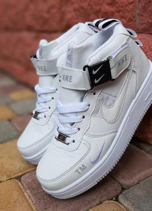 Зимние женские кроссовки nike air force 1 белые высокие