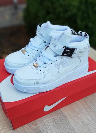 Зимние женские кроссовки nike air force 1 белые высокие5 фото